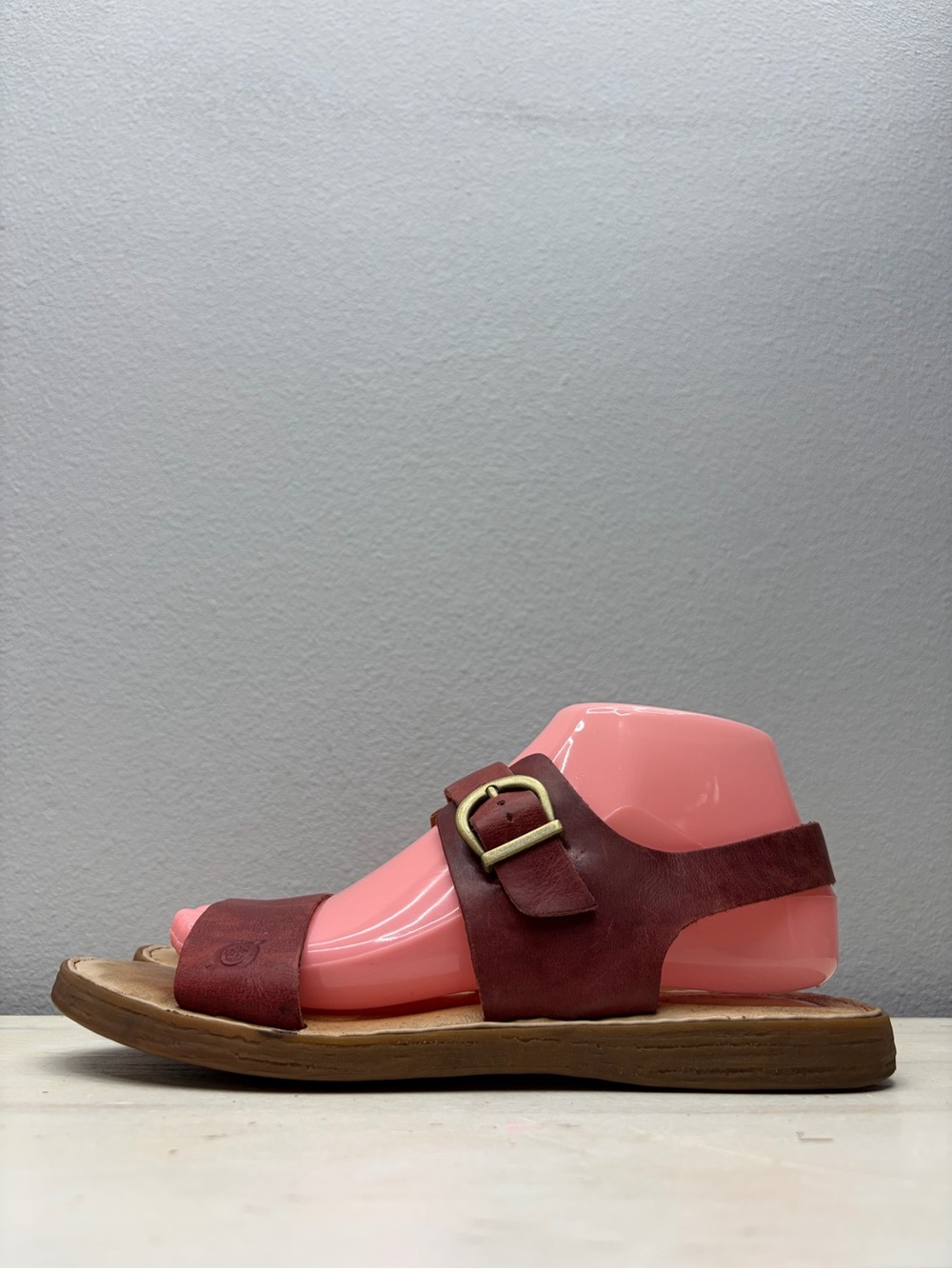 Born Red Leather Strap Selway Sandals Size 8